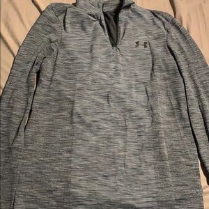 Long sleeve quarter zip